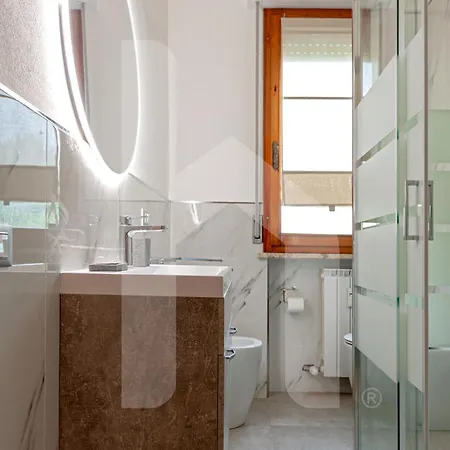 Apartment Homiday- Cozy House- Ospedale Aeroporto Pisa